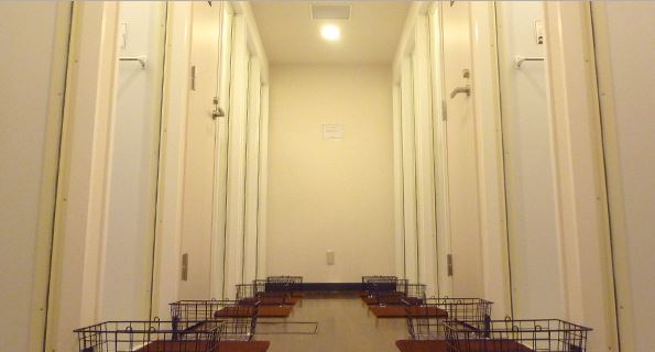 シャワールーム