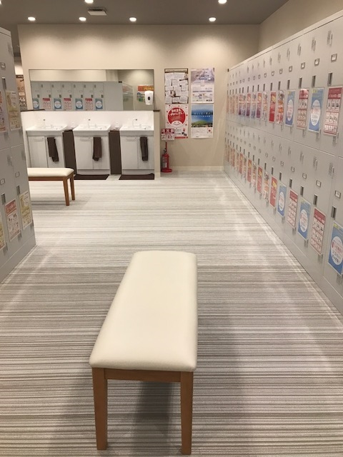 ロッカールーム